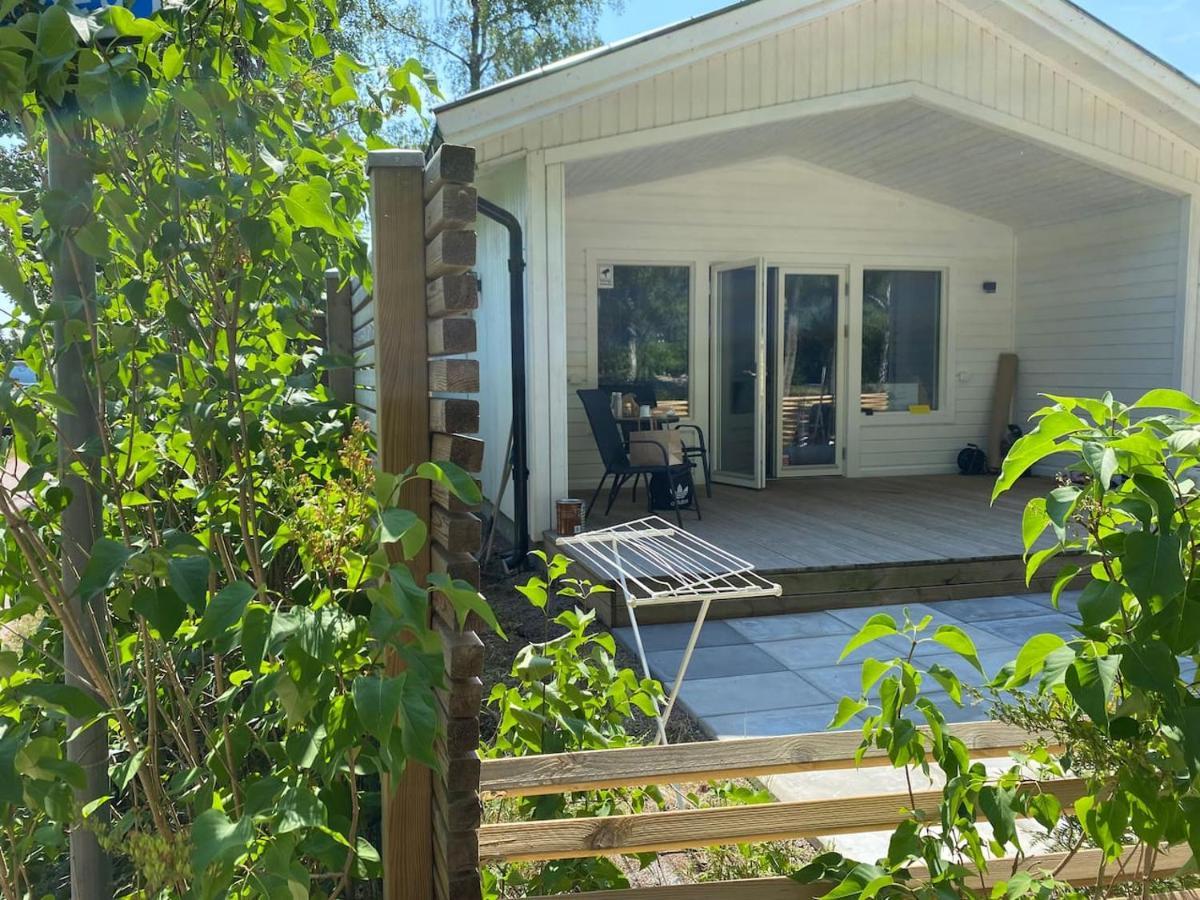 Nybyggd Stuga Pa Aengsvaegen 1 Cole Case Timmernabben Exterior photo