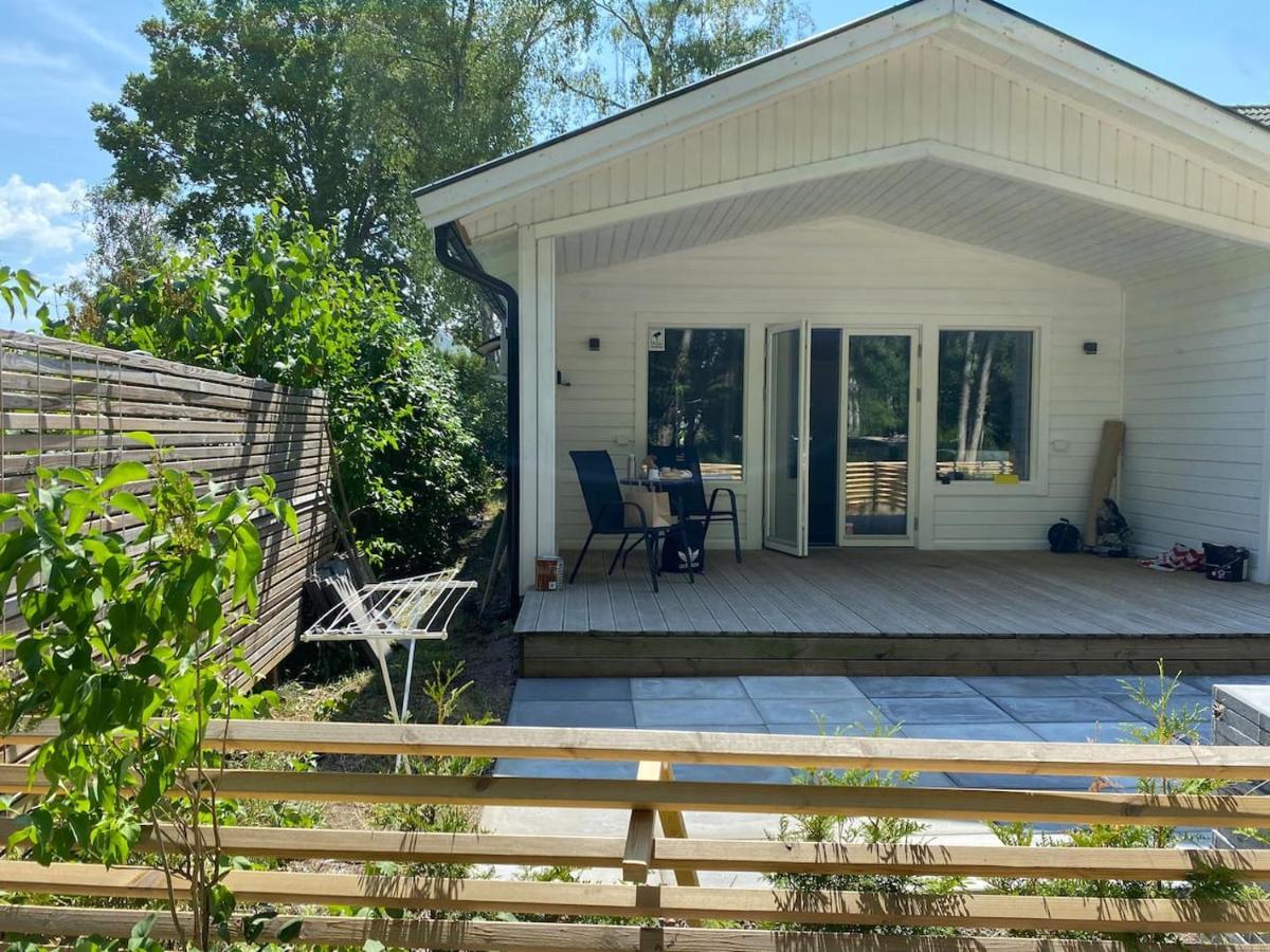 Nybyggd Stuga Pa Aengsvaegen 1 Cole Case Timmernabben Exterior photo